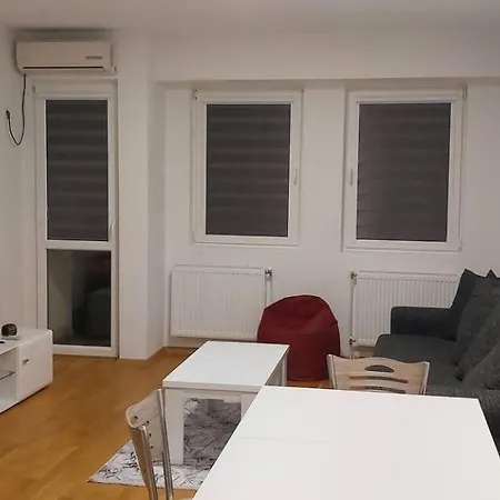 Double Bo Apartment *